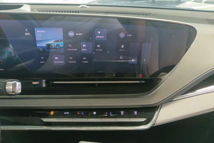 Used Buick E5 2023 Zhenxiang Standard Range Edition Audio And AC Panel