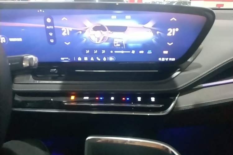 Used Buick E5 2023 Zhenxiang Standard Range Edition Audio And AC Panel