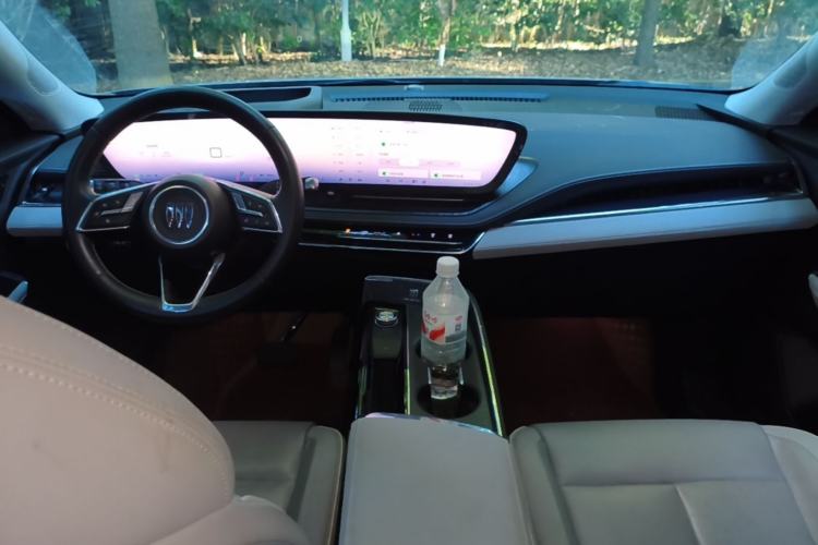 Used Buick E5 2023 Zhenxiang Standard Range Edition Center Console