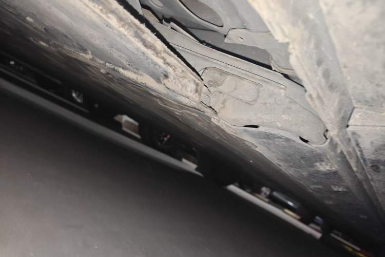 Used Buick E5 2023 Zhenxiang Standard Range Edition Chassis Front Left