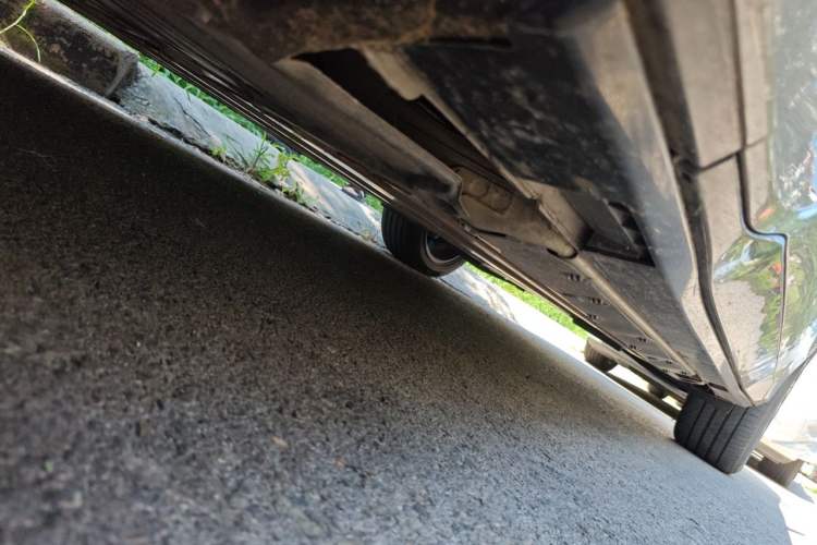 Used Buick E5 2023 Zhenxiang Standard Range Edition Chassis Front Left
