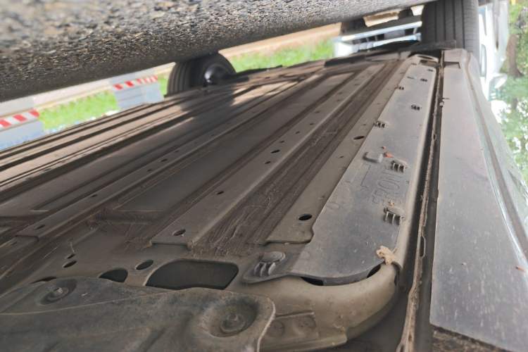 Used Buick E5 2023 Zhenxiang Standard Range Edition Chassis Front Right