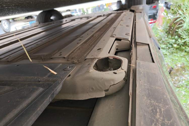 Used Buick E5 2023 Zhenxiang Standard Range Edition Chassis Rear Left