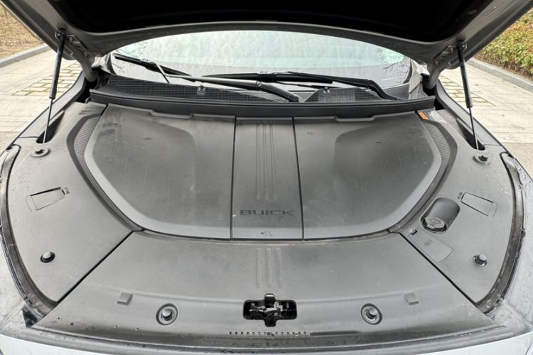 Used Buick E5 2023 Zhenxiang Standard Range Edition Engine Bay