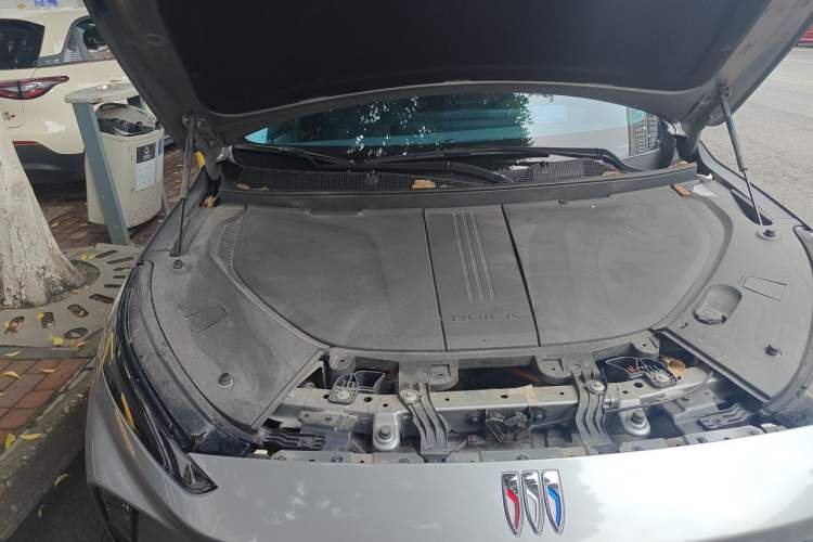 Used Buick E5 2023 Pioneer Edition Engine Bay Right
