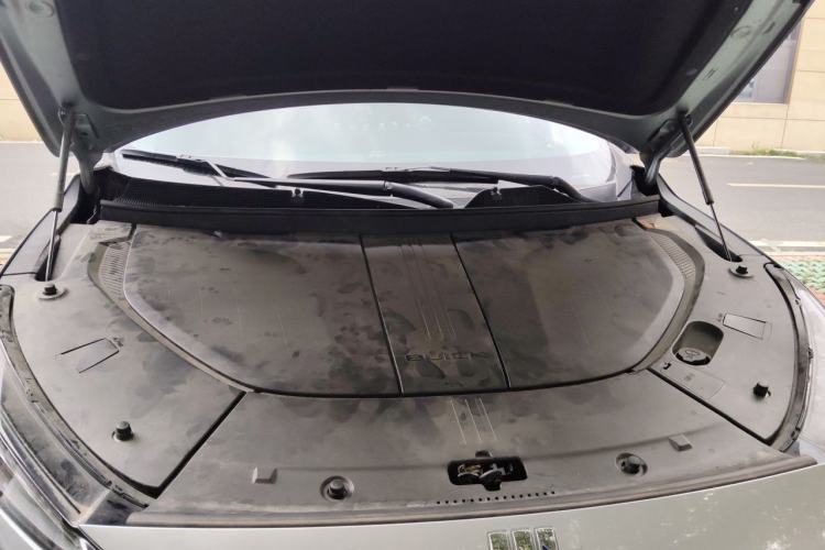 Used Buick E5 2023 Pioneer Edition Engine Bay