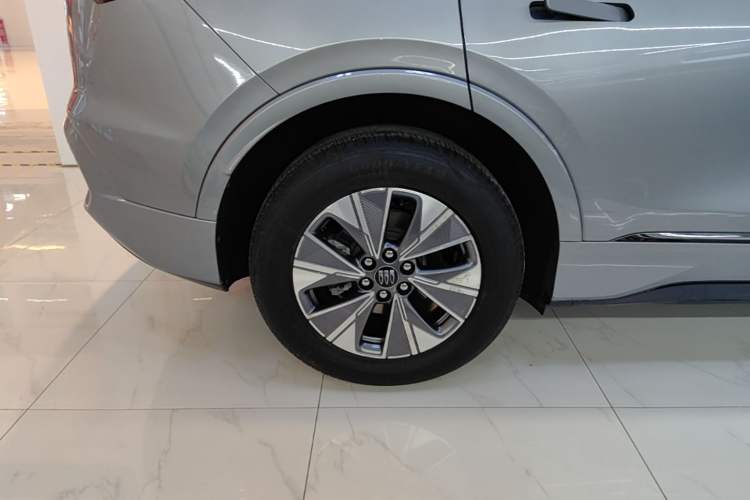 Used Buick E5 2023 Pioneer Edition Exterior 5