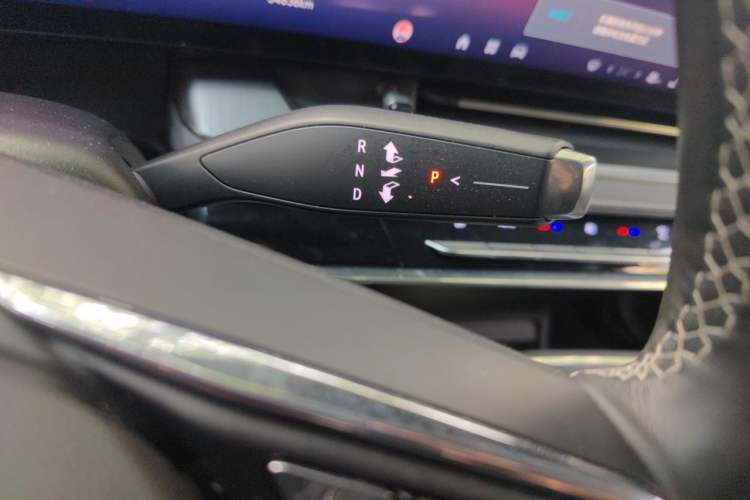 Used Buick E5 2023 Zhixiang Standard Range Edition Gear Lever