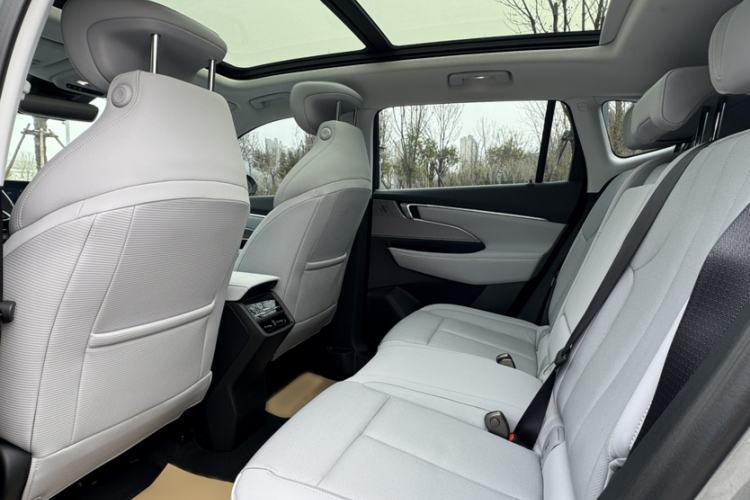 Used Buick E5 2023 Zhenxiang Standard Range Edition Interior 2