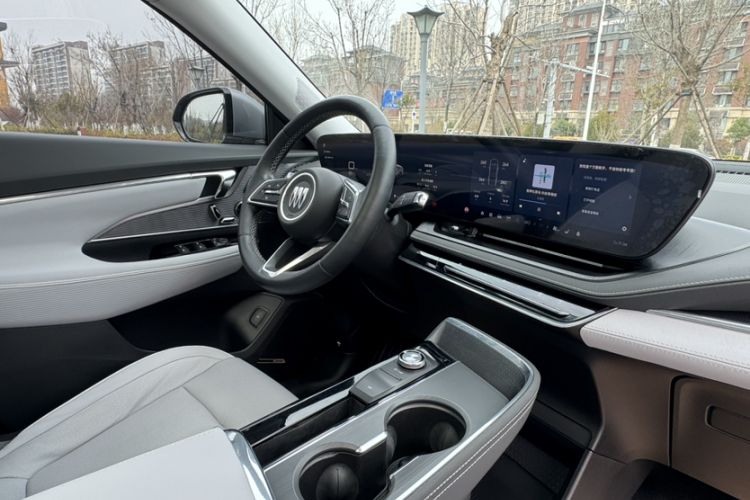 Used Buick E5 2023 Zhenxiang Standard Range Edition Interior 6