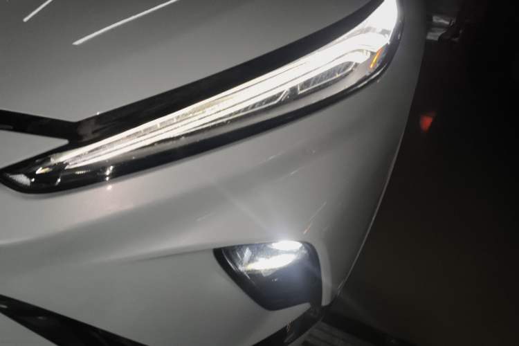 Used Buick E5 2023 Zhenxiang Standard Range Edition Left Front Headlight