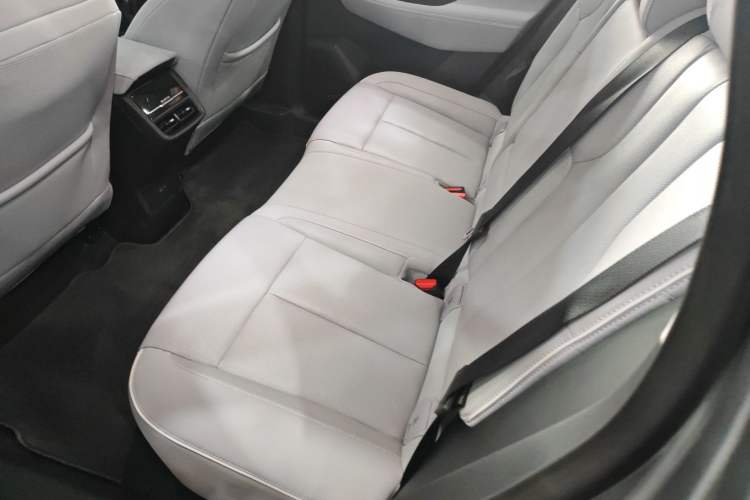 Used Buick E5 2023 Zhenxiang Standard Range Edition Left Rear Seat