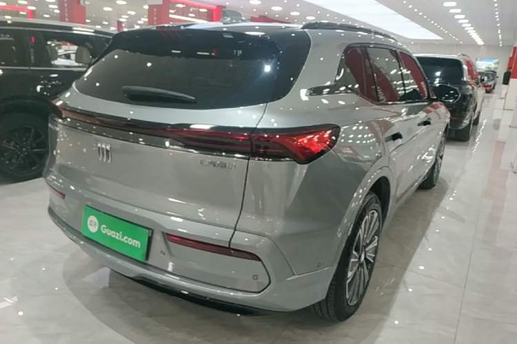 Used Buick E5 2023 Zhenxiang Standard Range Edition Rear Right 45 Deg