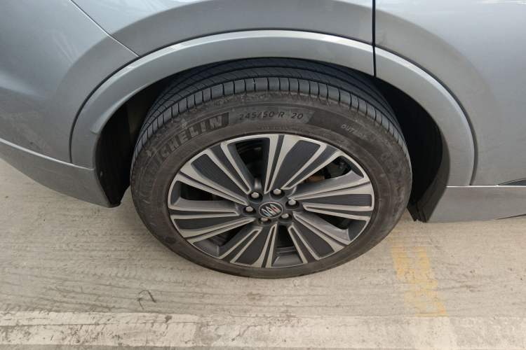 Used Buick E5 2023 Zhenxiang Standard Range Edition Right Rear Wheel Hub