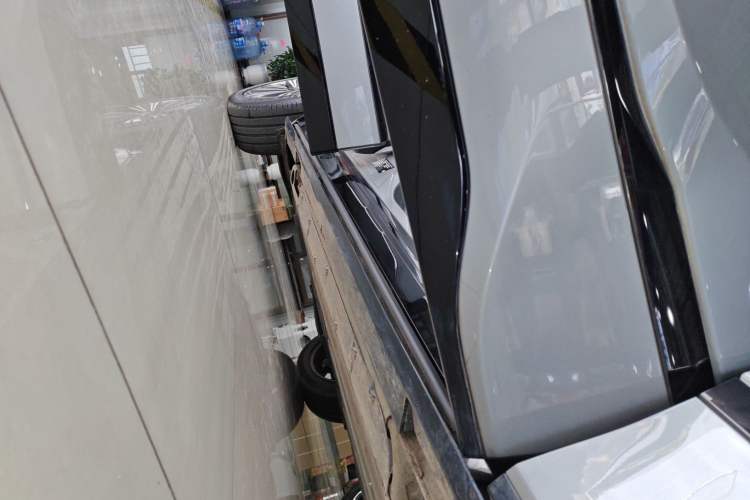 Used Buick E5 2023 Zhenxiang Standard Range Edition Right Side Sill