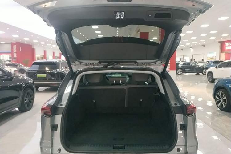 Used Buick E5 2023 Zhenxiang Standard Range Edition Trunk