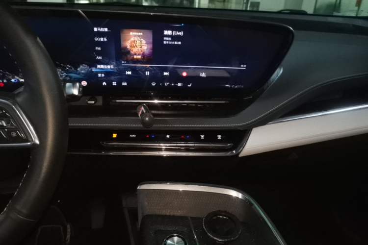 Used Buick E5 2023 Zhenxiang Standard Range Edition Audio And AC Panel