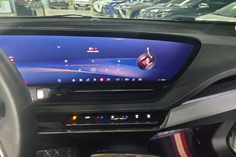 Used Buick E5 2023 Zhenxiang Standard Range Edition Audio And AC Panel