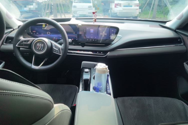Used Buick E5 2023 Zhenxiang Standard Range Edition Center Console