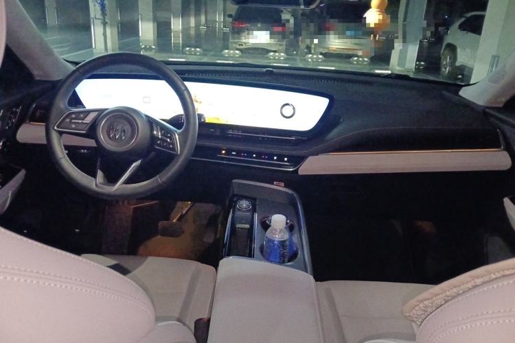 Used Buick E5 2023 Zhenxiang Standard Range Edition Center Console