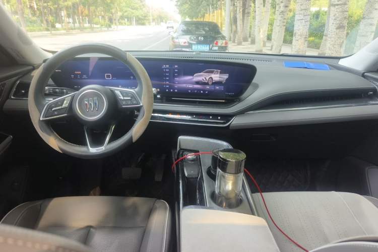 Used Buick E5 2023 Zhenxiang Standard Range Edition Center Console