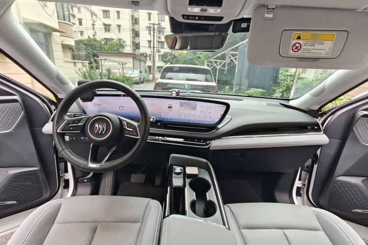 Used Buick E5 2023 Zhenxiang Standard Range Edition Center Console