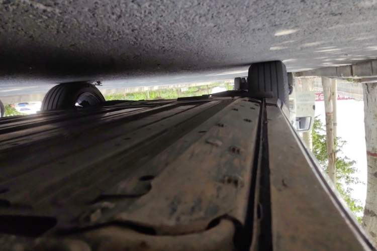 Used Buick E5 2023 Zhenxiang Standard Range Edition Chassis Front Right