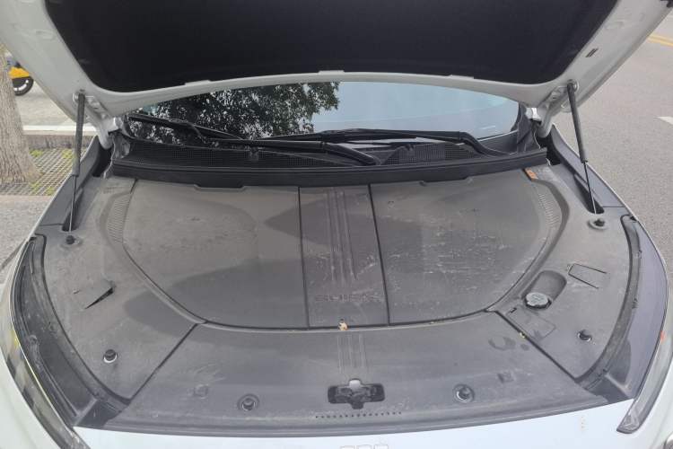 Used Buick E5 2023 Zhenxiang Standard Range Edition Engine Bay