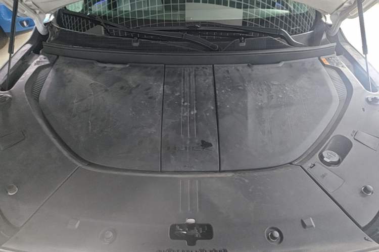 Used Buick E5 2023 Zhenxiang Standard Range Edition Engine Bay