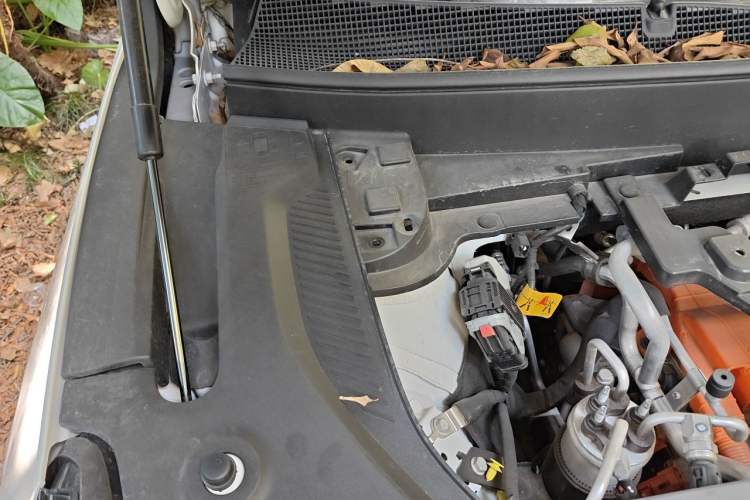 Used Buick E5 2023 Zhenxiang Standard Range Edition Engine Bay Right