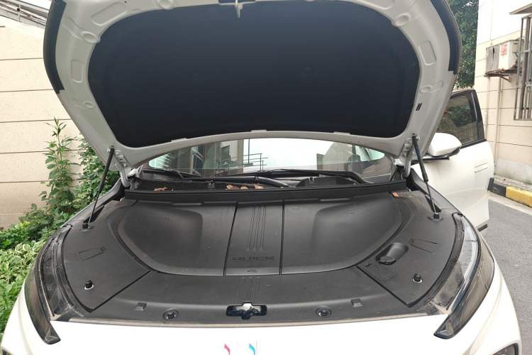 Used Buick E5 2023 Zhenxiang Standard Range Edition Engine Bay