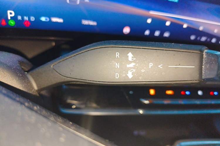 Used Buick E5 2023 Zhenxiang Standard Range Edition Gear Lever