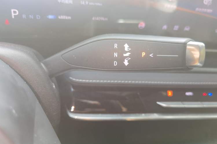 Used Buick E5 2023 Zhenxiang Standard Range Edition Gear Lever