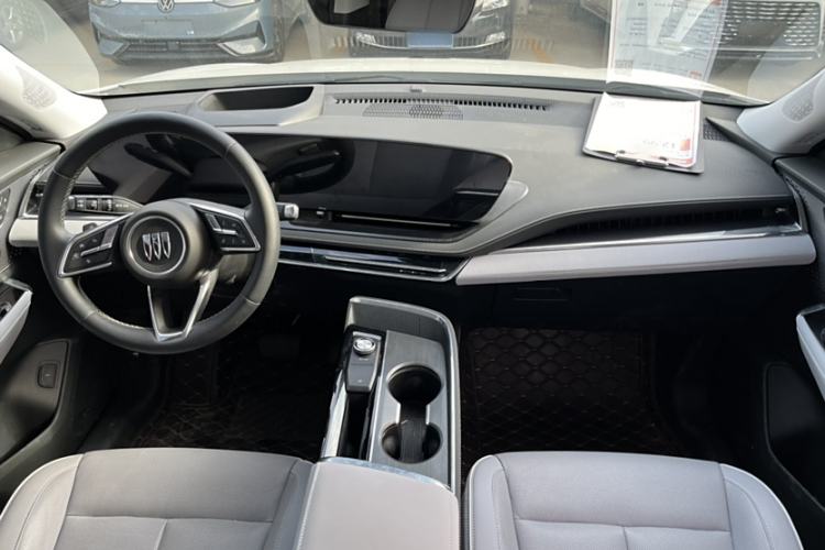 Used Buick E5 2023 Zhenxiang Standard Range Edition Interior 1