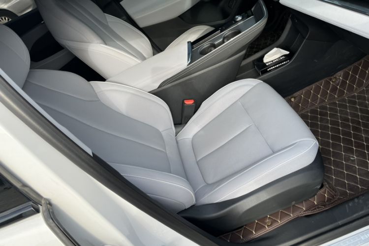 Used Buick E5 2023 Zhenxiang Standard Range Edition Interior 12