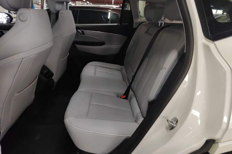 Used Buick E5 2023 Zhenxiang Standard Range Edition Interior 4