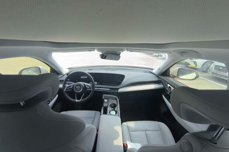 Used Buick E5 2023 Zhenxiang Standard Range Edition Interior 5