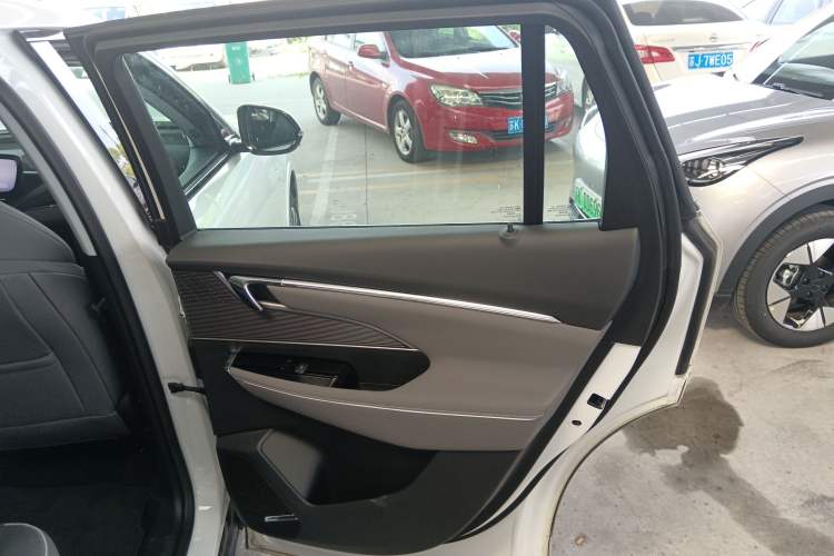 Used Buick E5 2023 Zhenxiang Standard Range Edition Interior 6