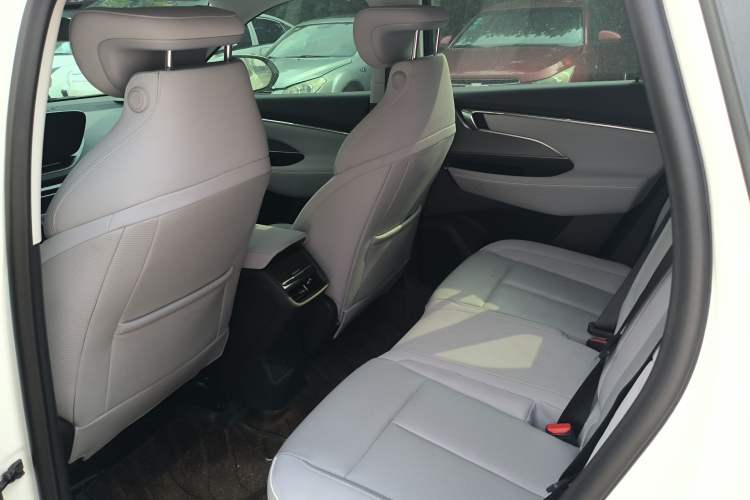 Used Buick E5 2023 Zhenxiang Standard Range Edition Interior 8