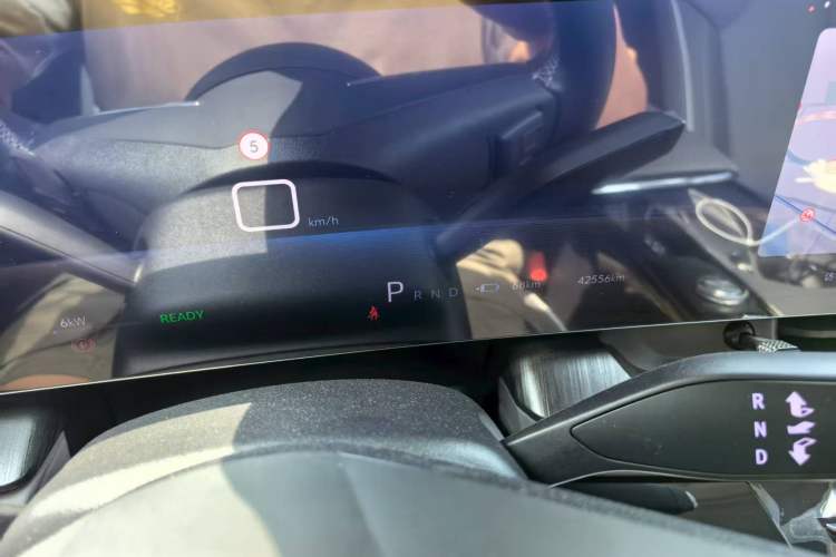Used Buick E5 2023 Zhenxiang Standard Range Edition Odometer Close Up