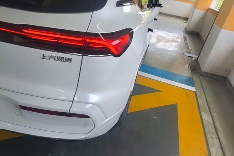 Used Buick E5 2023 Premium Long-Range Version Right Rear Taillight