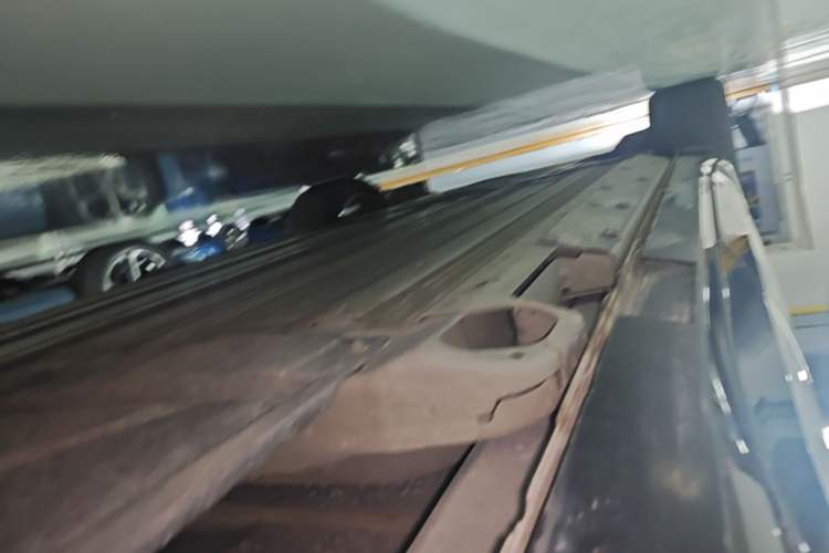 Used Buick E5 2023 Premium Long-Range Version Right Side Sill
