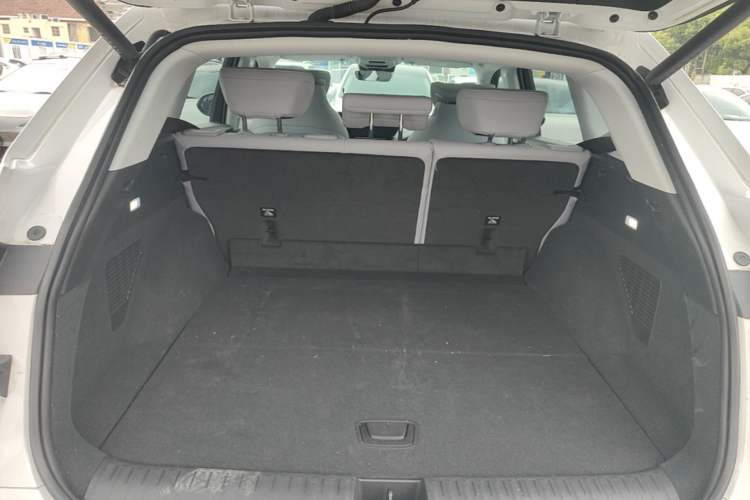 Used Buick E5 2023 Zhenxiang Standard Range Edition Trunk