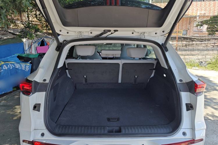 Used Buick E5 2023 Zhenxiang Standard Range Edition Trunk