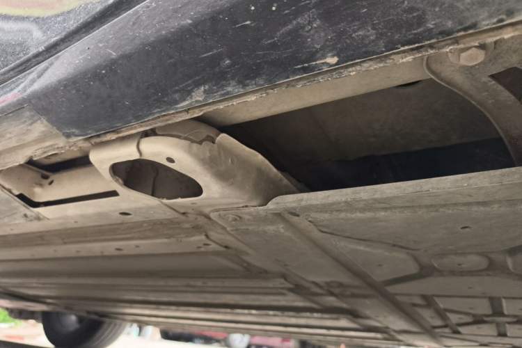 Used Buick E5 2024 Premium Standard-Range Audiovisual Edition Chassis Rear Left