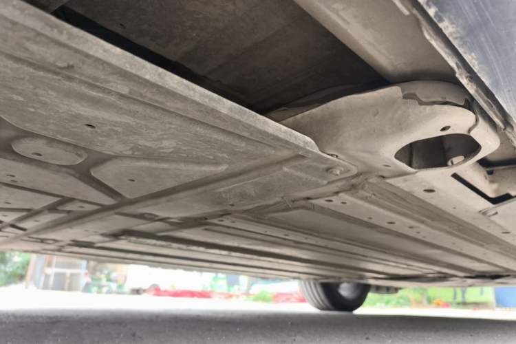Used Buick E5 2024 Premium Standard-Range Audiovisual Edition Chassis Rear Right