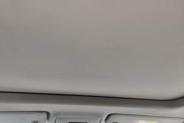 Used Buick E5 2024 Premium Standard-Range Audiovisual Edition Headliner