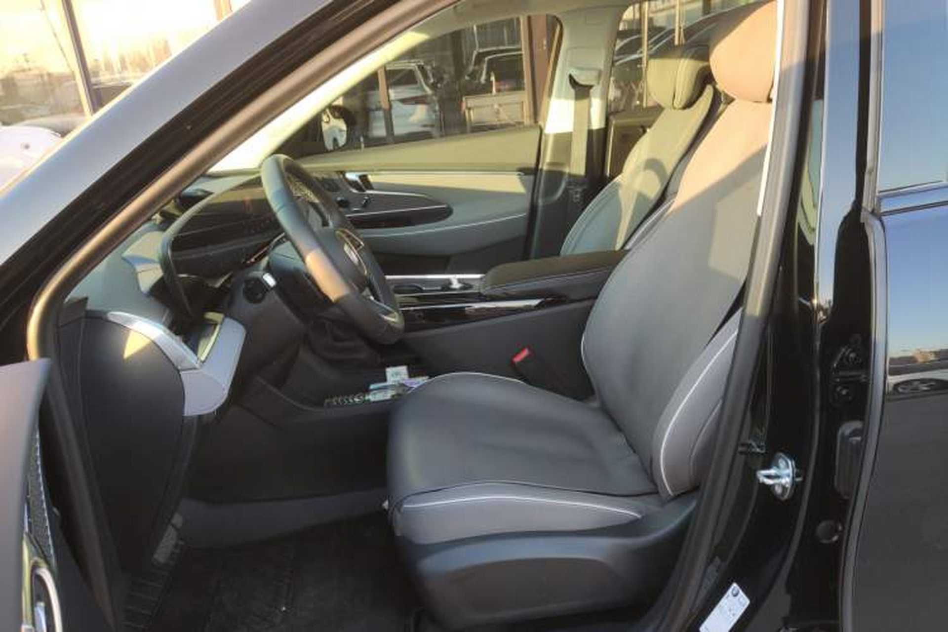 Used Buick E5 2024 Premium Standard-Range Audiovisual Edition Left Front Seat