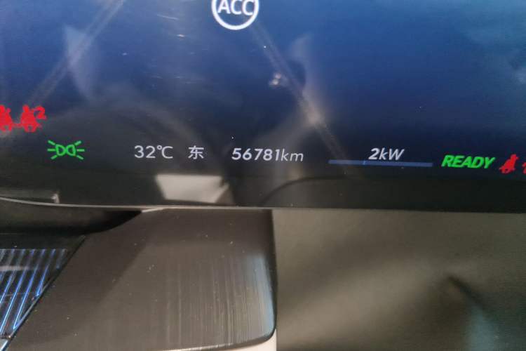 Used Buick E5 2024 Premium Standard-Range Audiovisual Edition Odometer Close Up