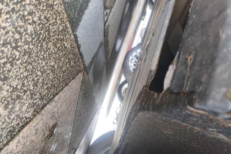 Used Buick E5 2024 Premium Standard-Range Audiovisual Edition Chassis Front Right